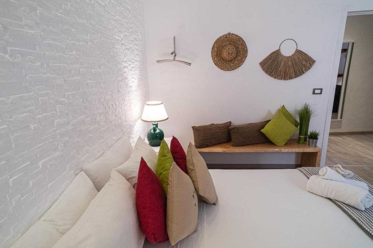 Il Giardino Di Sybar Apartment Lecce Luaran gambar