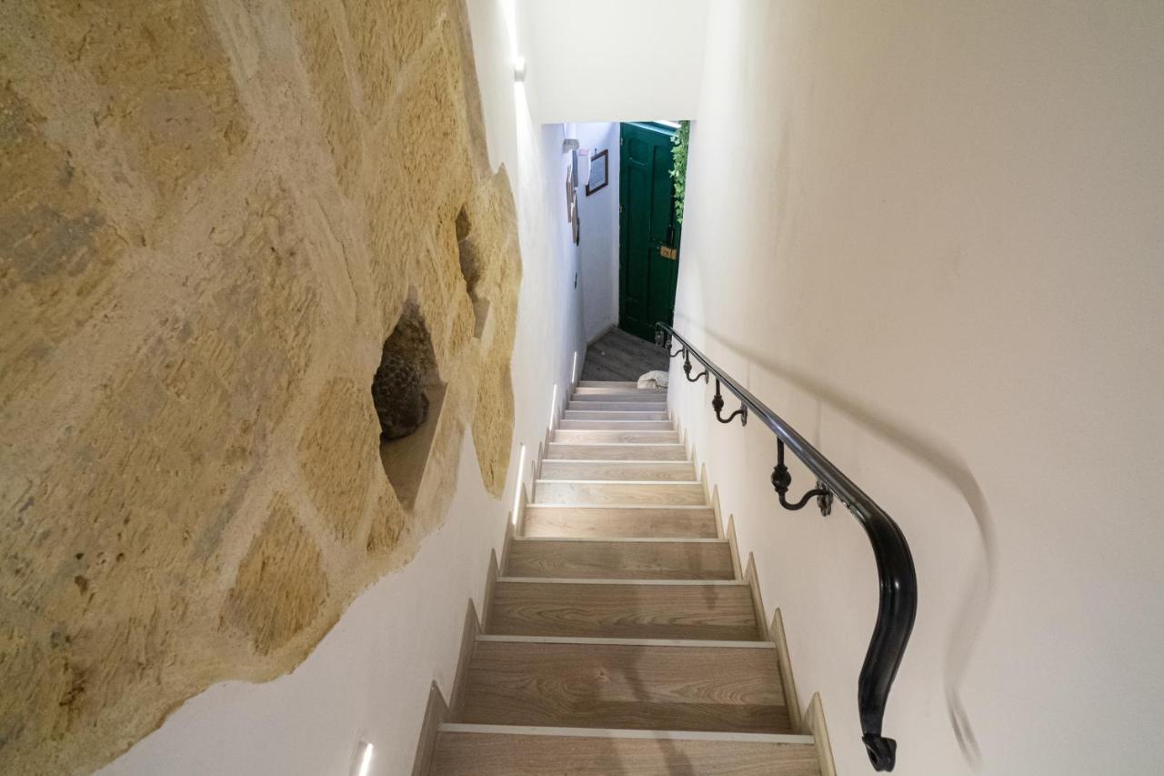 Il Giardino Di Sybar Apartment Lecce Luaran gambar