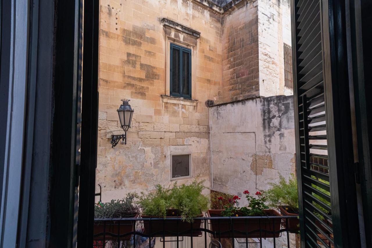 Il Giardino Di Sybar Apartment Lecce Luaran gambar