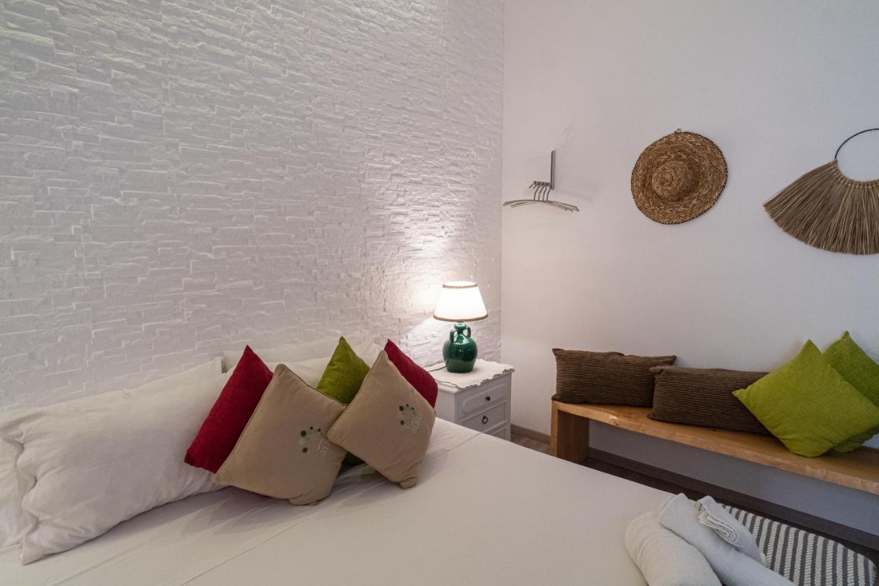 Il Giardino Di Sybar Apartment Lecce Luaran gambar